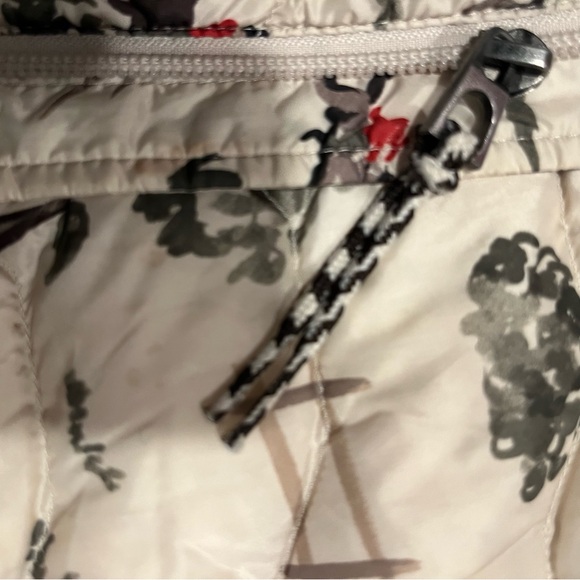 Ariat Ideal Down Vest – Equestrian Hunt Print - Picture 10 of 11